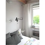 Appartement Yellow Peaked Shoe Krakau