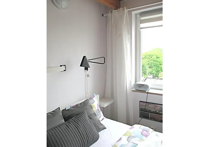 شقة Yellow Peaked Shoe كراكوفيا